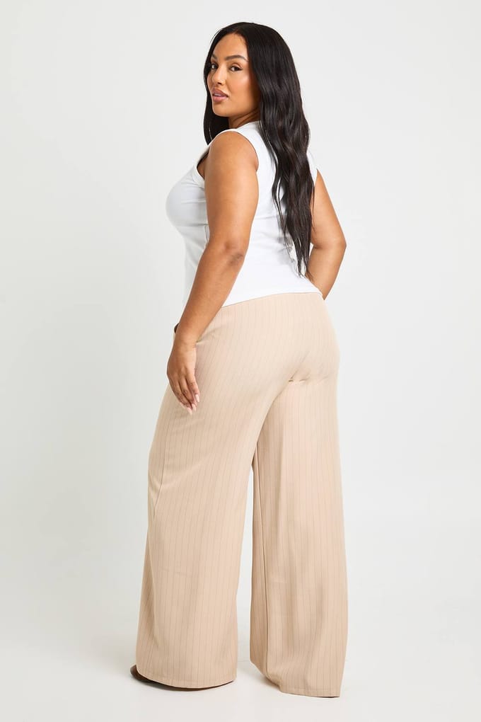 boohoo Dames Plus geweven geplooide broek met wijde pijpen | Steen | Maat: 56
