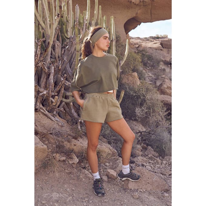 Dames Dsgn Studio Heavyweight Gewassen Sweat Short | Washed Khaki | Maat: Medium