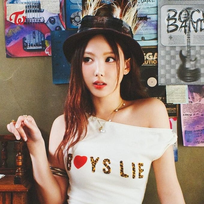 (Pré-commander)TWICE 6ème album japonais - ENEMY (Édition solo) Nayeon