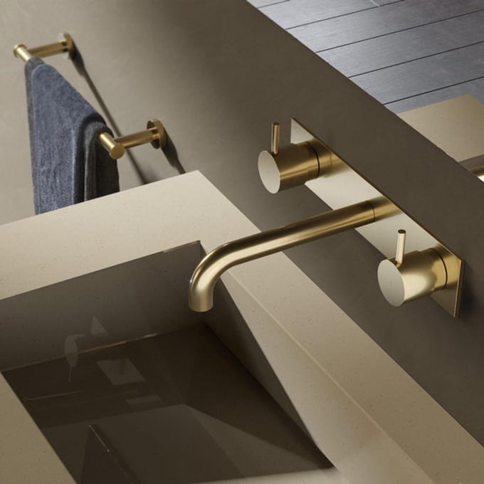 Hotbath Cobber CB006TEXT18 afbouwdeel wastafelkraan 3-gats met achterplaat en 18cm uitloop geborsteld messing