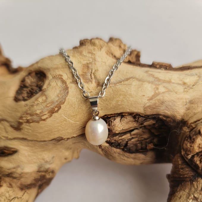 Elegante ketting van Witte Parel drop hanger - zilver ketting - handgemaakt