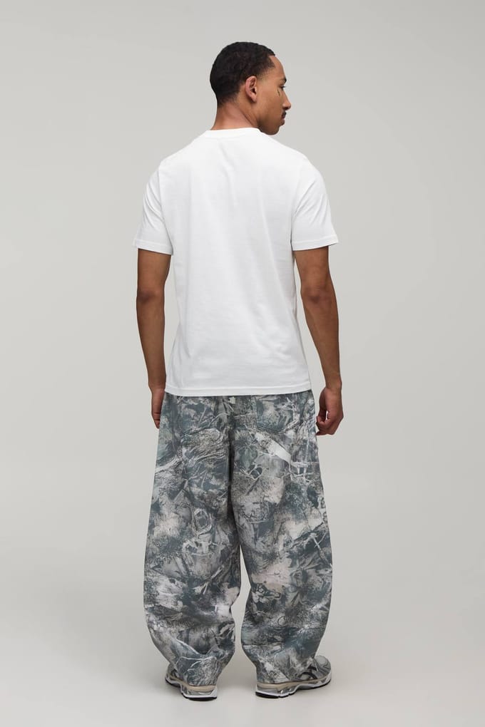 Gewassen Camo Barrel Fit Jeans | Size 32R