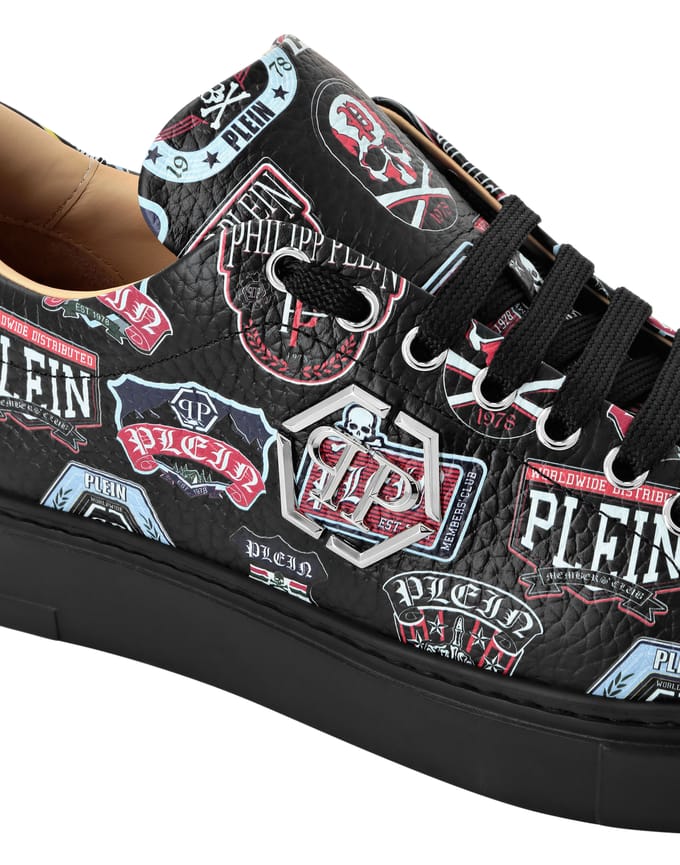 Lo-Top Sneakers