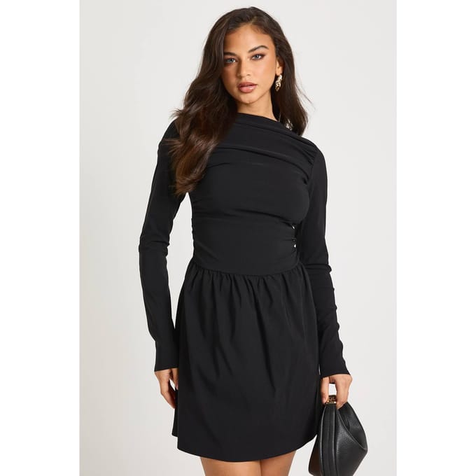 boohoo Dames Gerimpelde Mini Jurk met Verlaagde Taille en Lange Mouwen | Black | Maat: 8