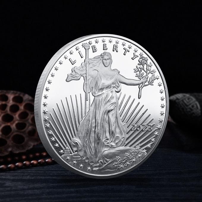 Statue de la Liberté - Collection de Pièces Commémoratives Métal Relief 3D Médaille Commémorative Badge white