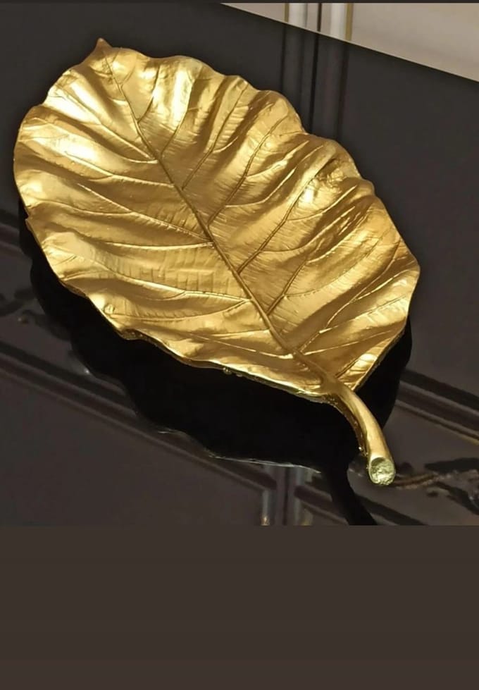 Decoratieve beeldje - blad - goud