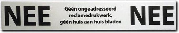 Nee Nee Sticker Aluminium | Luxe Brievenbussticker Zelfklevend- 150 mm x 25 mm x 0,8 mm.