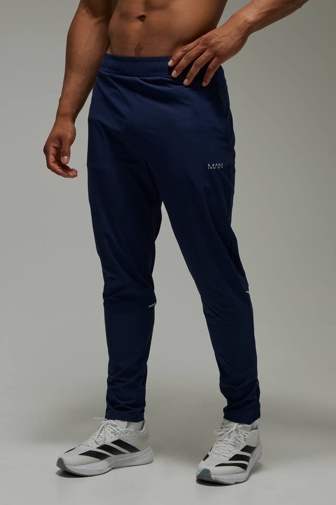 Heren Actieve Hardloop Geventileerde Taps Toelopende Jogger | Navy | Size Small