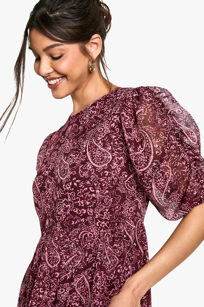 boohoo Dames Paisley geraffelde mouw minisjurk | Pruim | Maat: 36