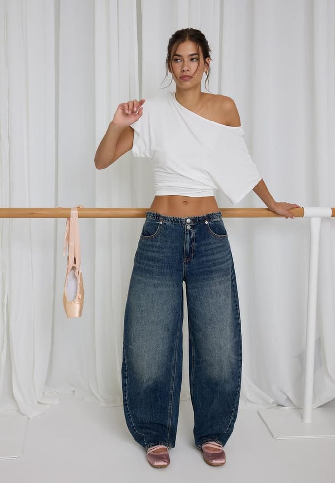 Stradivarius Barrel jeans met versteller  MIDDENBLAUWE DENIM WASSING 36