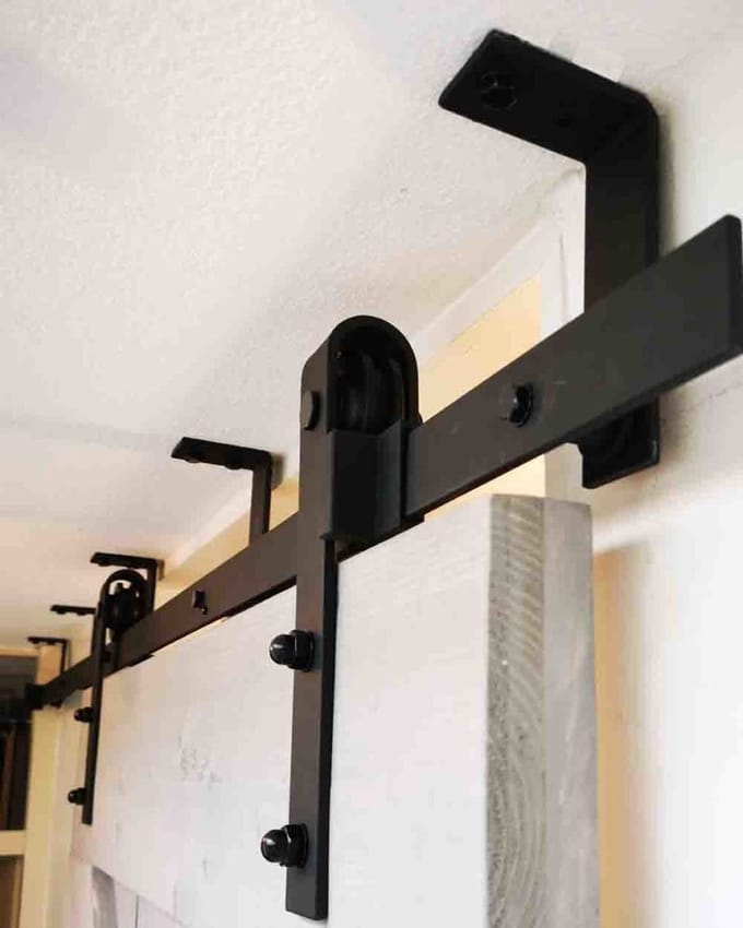 Barnwoodweb Schuifdeursysteem Bovenop - Complete set met plafondmontage - 155 cm rail - Zwart