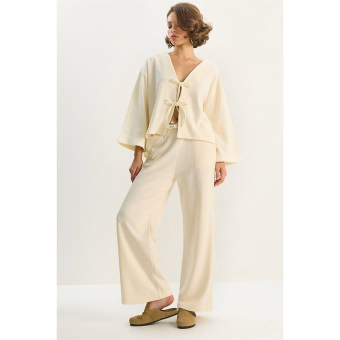 V-hals Gebreide Cardigan en Wijde Pantalon Set