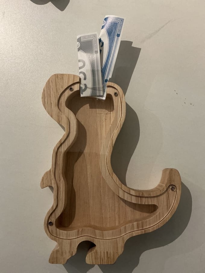 SPAARPOT HOUT DINO