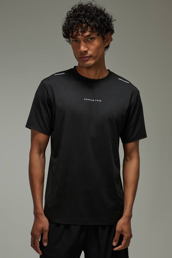 Common Pace Running Perforated Regular Fit T-Shirt | Black | Size Large