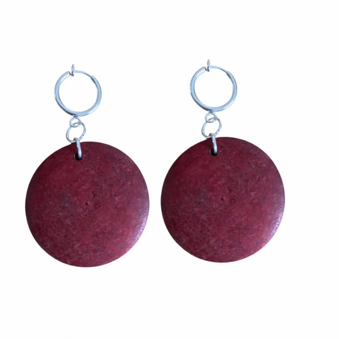 Klem oorbellen rood hout 3 cm Tordis