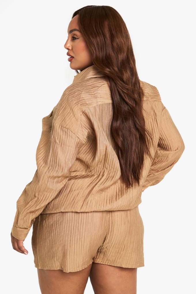 boohoo Dames Plus Crinkle Geweven Oversized Shorts | Mocha | Maat: 22