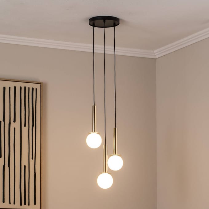 DAISY 3 hanglamp met melkglazen bol - Sigma Verlichting