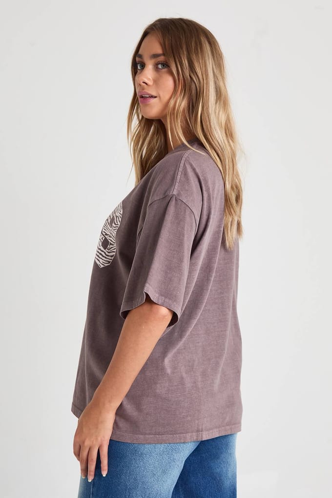 boohoo Dames Zebra Parijs bedrukte T-shirt | Chocoladebruin | Maat: XS