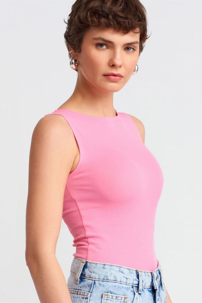 Mouwloze Slim-Fit Bootlijn Blouse
