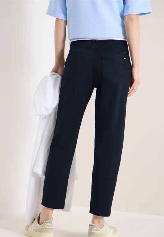 7/8 Mid Waist Slim Legs broek in casual fit