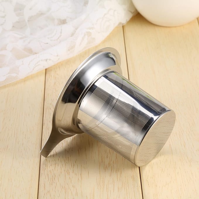 Infuseur à thé en maille d'acier inoxydable Passoire à tasse réutilisable Filtre à épices en feuilles en vrac white