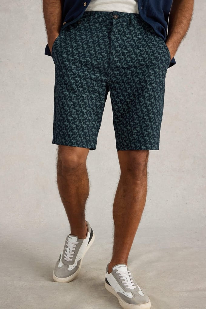 White Stuff Fish Printed Chino Short Navy Print Größe: W38 REGULAR | Kurze Sporthosen Outlet | Herren | Blau