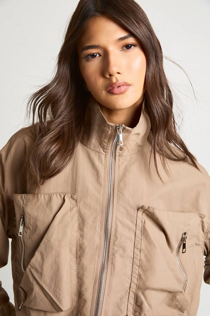 boohoo Dames Funnel Neck Korte Utility Jas | Paddestoel | Maat: 38
