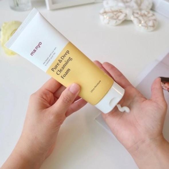 Manyo Pure & Deep Cleansing Foam 200ml AUTHENTIEKE WINKEL yellow