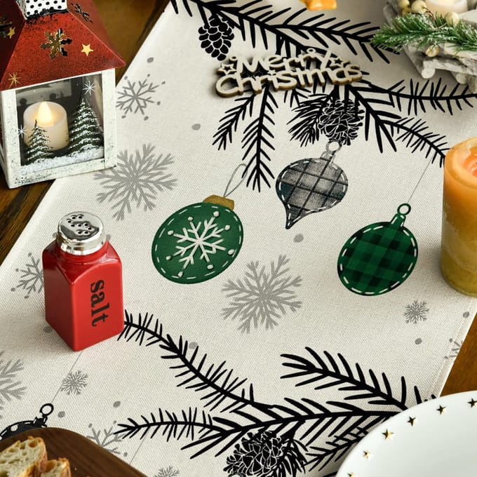 Dailygoods - Groene Bomen Tafelloper 40x180 cm voor Kerstdecoratie