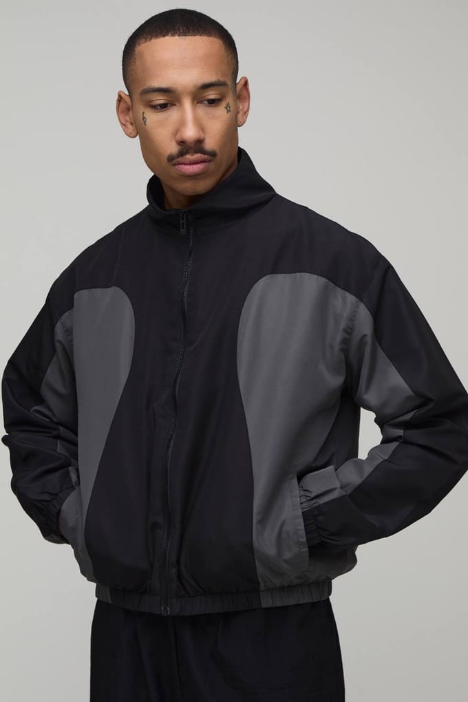 Boxy Fit Colour Block Trainingsjack | Black | Size Medium
