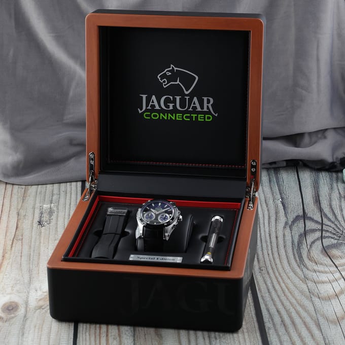 Jaguar Connected J958/1 Hybrid Connected Horloge