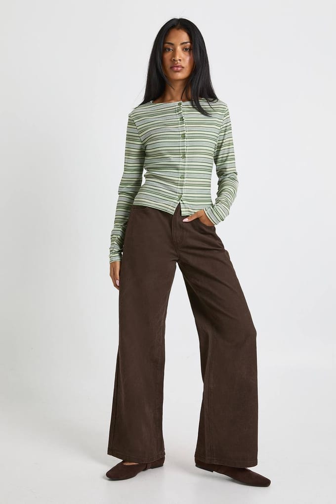 boohoo Dames Hoge taille, wijde pijp jean | Chocolate | Maat: 8