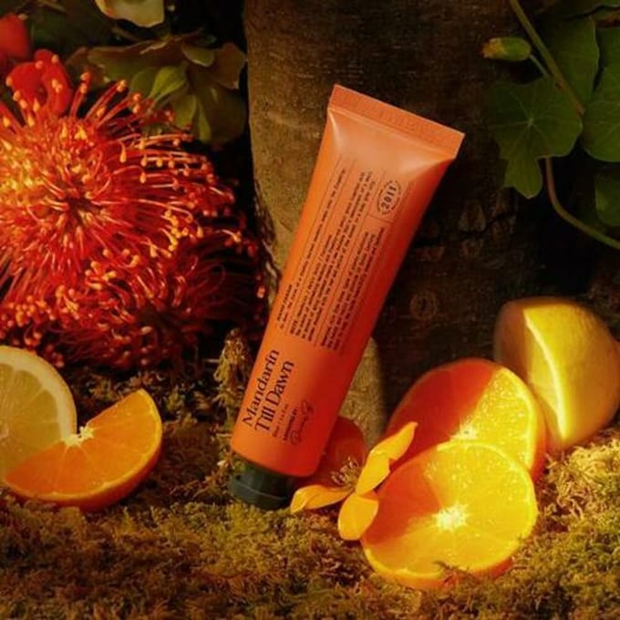 Derma B Narrative Handcrème Mandarijn Tot Zonsopgang 50ml brown