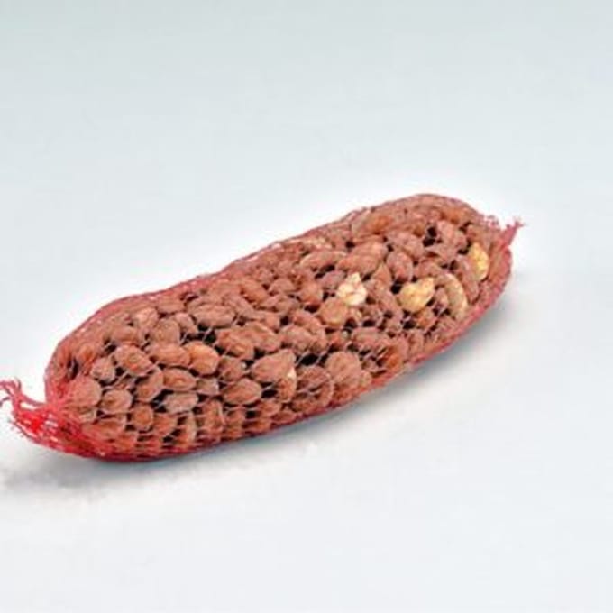 Volle doos met 60 pindanetjes- 150 gram per stuk