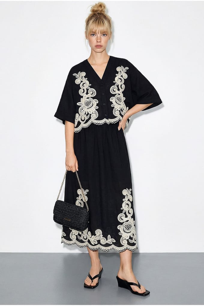 Oversized V-hals Geborduurde 3/4 Mouw Shirt en Wijde Pantalon Set