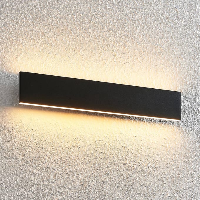 Lindby LED wandlamp Ignazia, 47cm, zwart, metaal, omhoog/omlaag