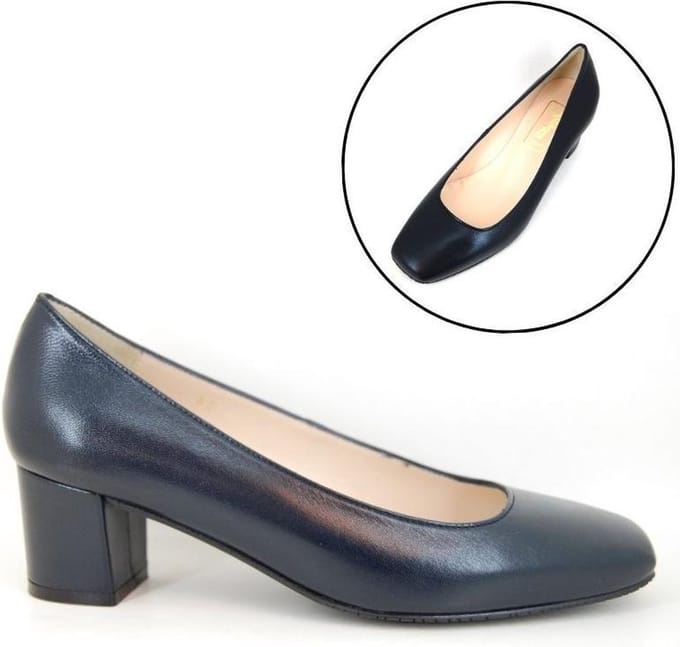 Donker Blauwe Pumps Stewardess Tussen Hak