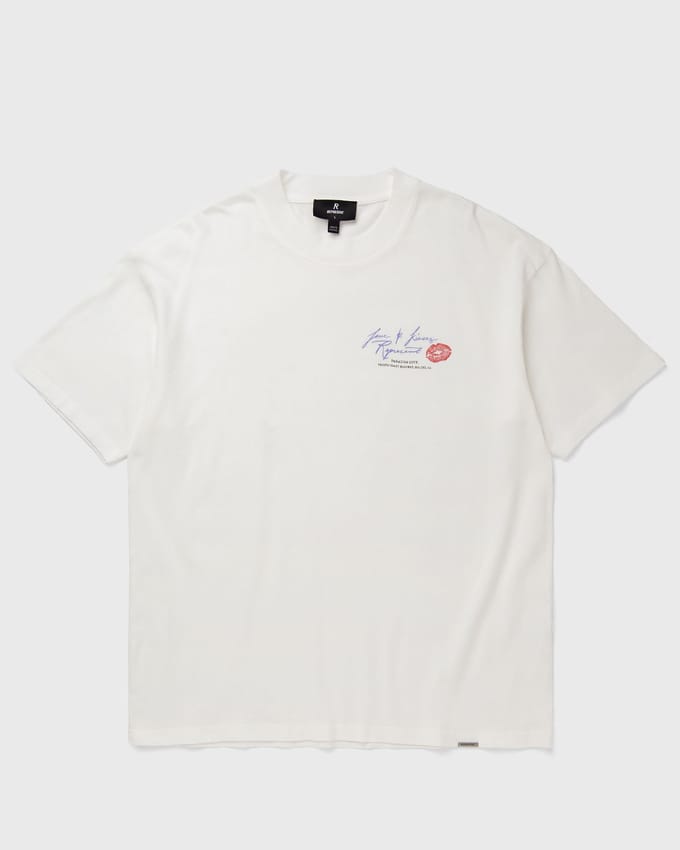 LOVE AND KISSES TSHIRT