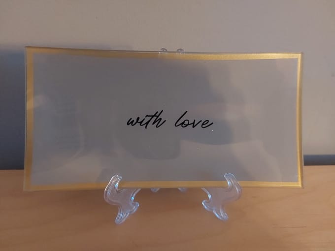leuk bordje met de tekst : with love