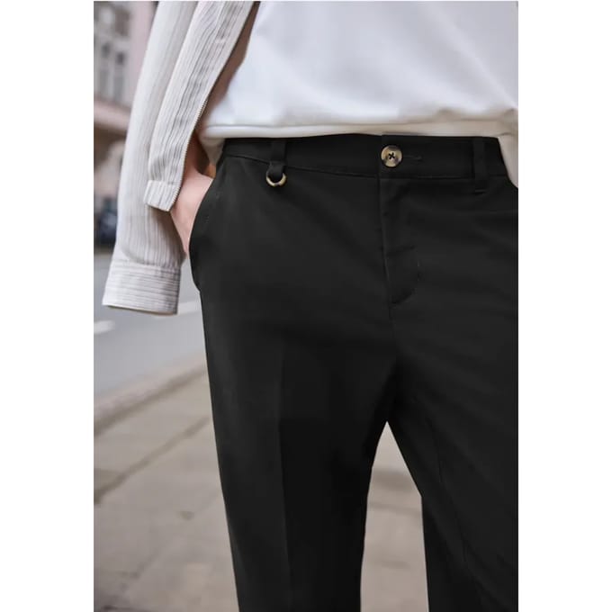 Mid Waist Slim Legs chino's in een casual fit