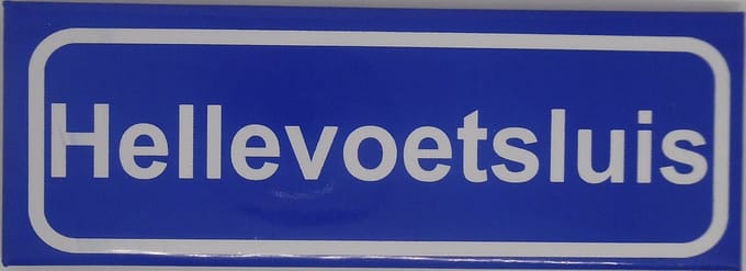 Souv© - magneet plaatsnaambord Hellevoetsluis