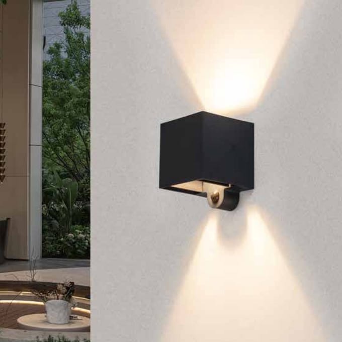 Bamled Oplaadbare Wandlamp – Kubus – Up & Down – Zwart