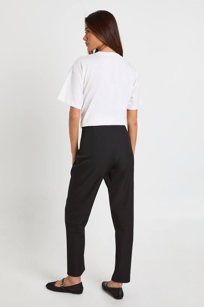 Dames Boohoo Basics Gesneden Toelopende Broek | Black | Maat: 6