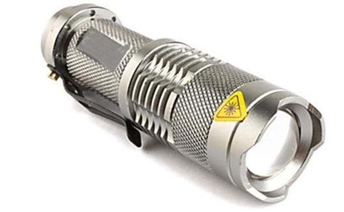 Mini zaklamp Q5 LED - zilver + Industrial batterij