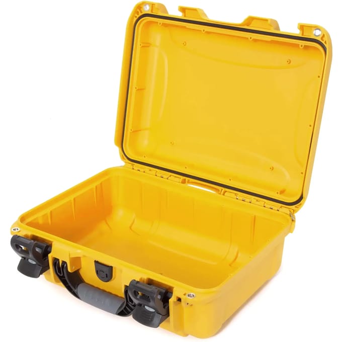 Nanuk 920 Case w/padded divider - Yellow