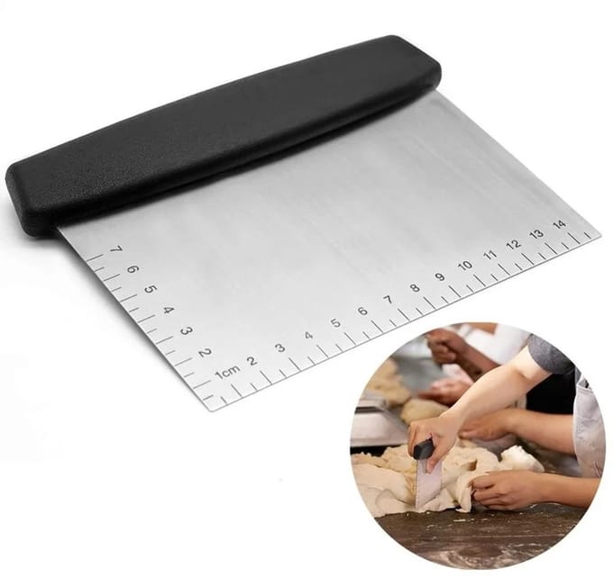 WiseGoods Premium Deegschraper RVS Met Maatverdeling CM - Keukenschraper Voor Pizza / Taart / Cake / Groenten / Fruit - Zwart