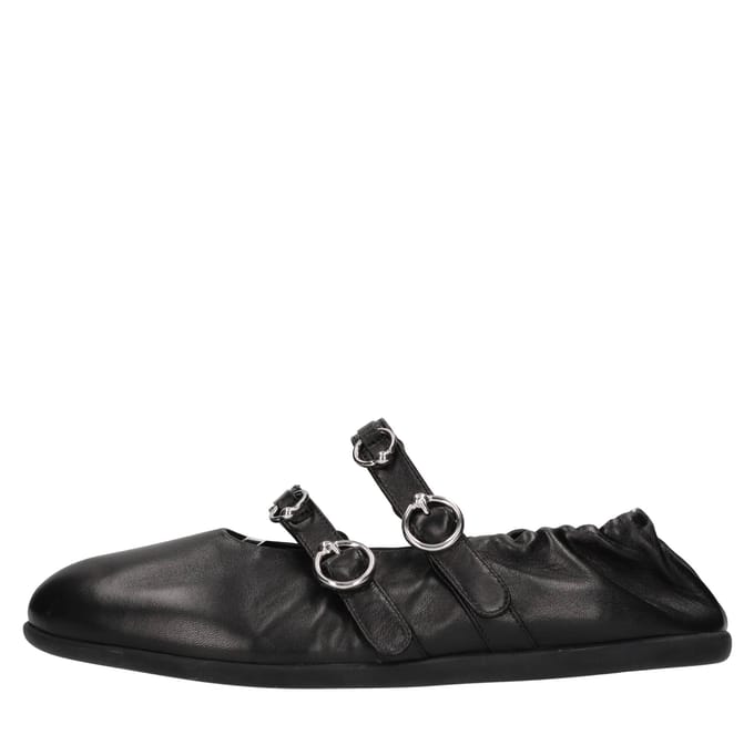 3juin Lage schoenen zwart