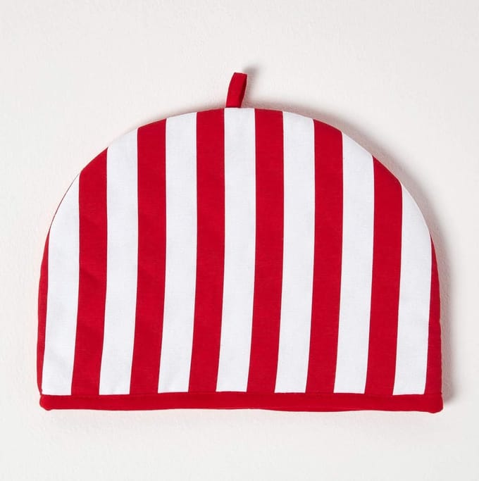 Homescapes theepotwarmer brede strepen rood design Tea Cosy