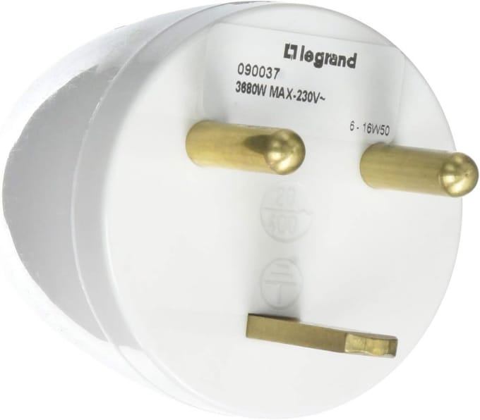 Adapter 2 P+T met 1 stekker 16 A en 20 A fitting - Wit