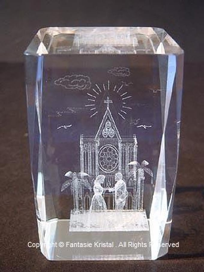 Laserblok "bruidspaar bij kerk"